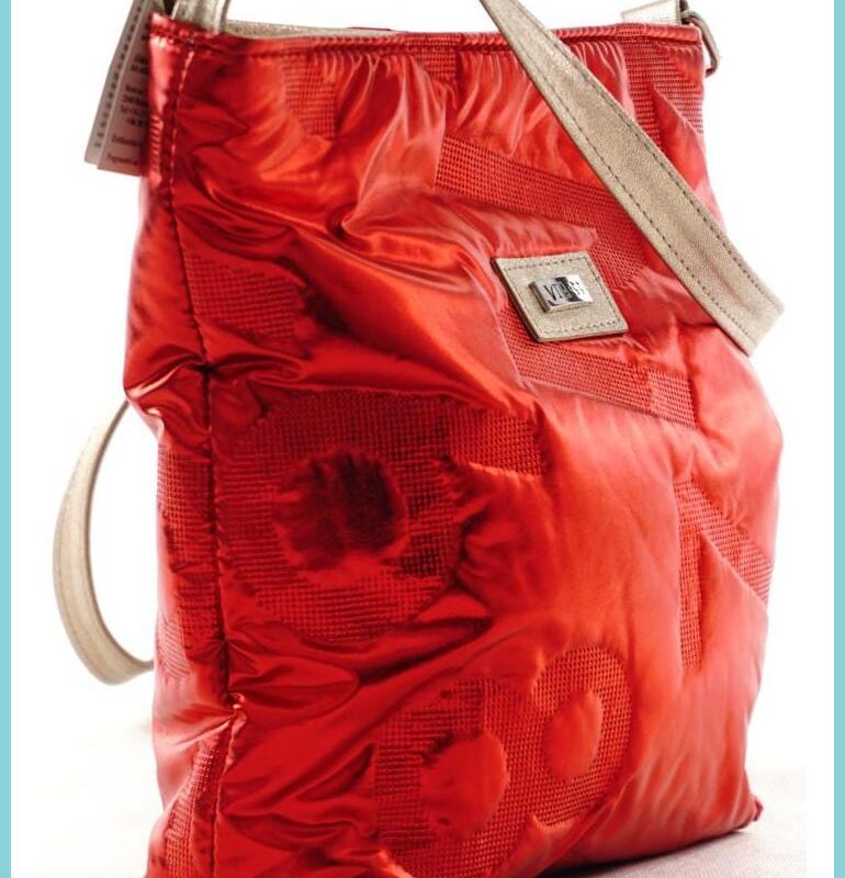 VIA55 női keresztpántos táska vízhatlan anyagból, piros noiborpenztarca-hu b
